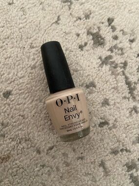 OPI Nail Envy Strengthener - Beige Cream